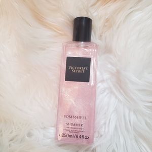 Victoria's Secret Bombshell shimmer mist